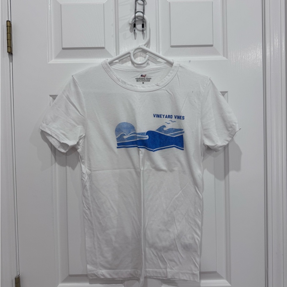Vineyard Vines White and Blue Short Sleeve Tee